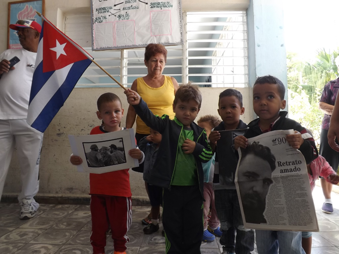 Fidel, Fidel, que tiene Fidel que los imperialistas no pueden con él // Foto Eliexer Peláez