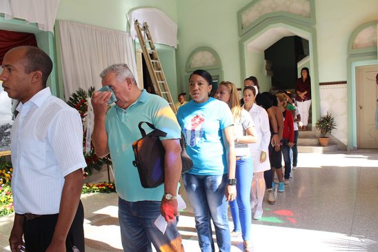 Tributo del pueblo de Manzanillo a Fidel // Foto Marlene Herrera