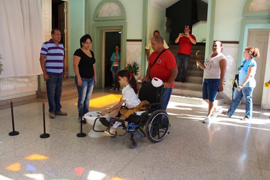 Tributo del pueblo de Manzanillo a Fidel // Foto Marlene Herrera