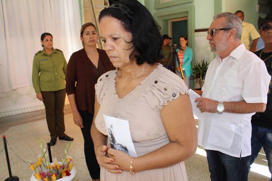 Tributo del pueblo de Manzanillo a Fidel // Foto Marlene Herrera