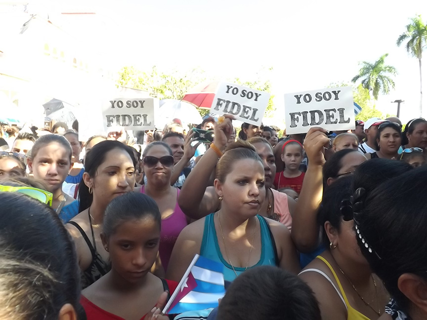 Acto homenaje a Fidel en Manzanillo // Foto Eliexer Peláez