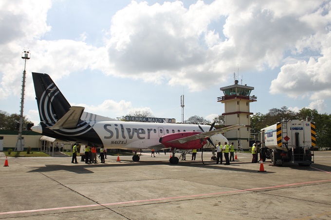 Quedó abierta hoy viernes la ruta Fort Lauderdale Manzanillo en el aeropuerto internacional Sierra Maestra de Manzanillo // Foto José Ortiz