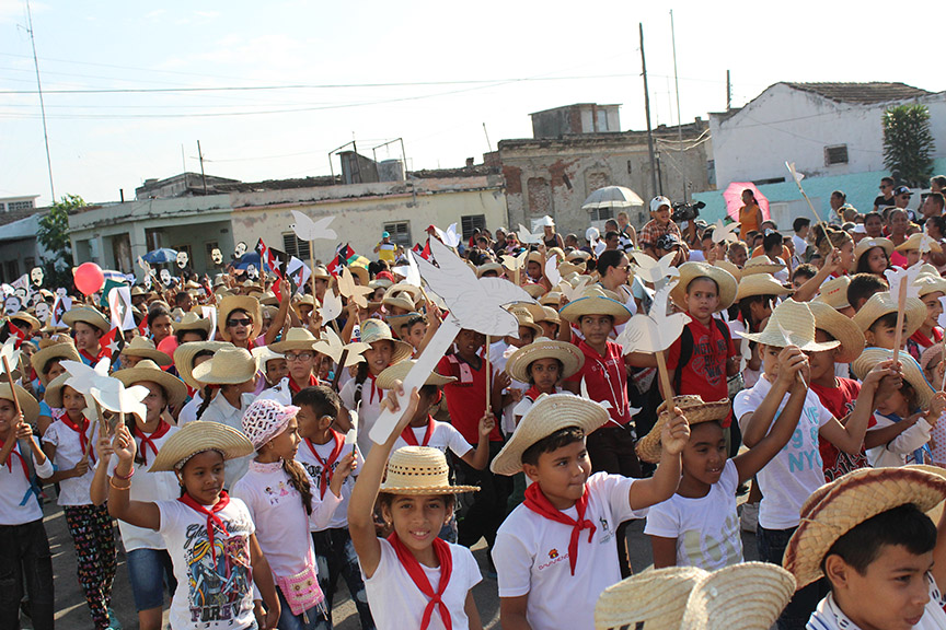 Pequeños mambises // Foto Marlene Herrera