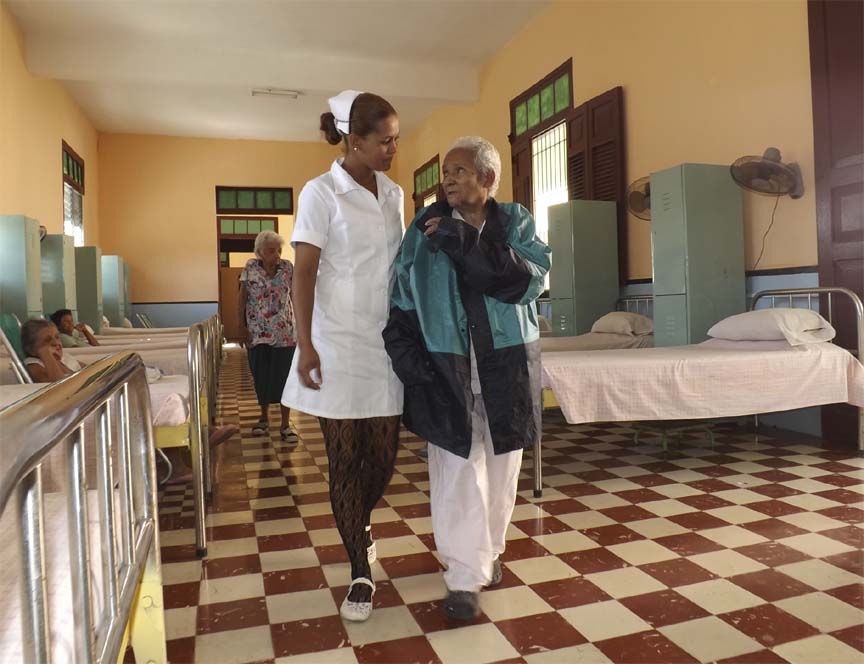 Hogar del Ancianos Padre Acevedo // Foto Marlene Herrera