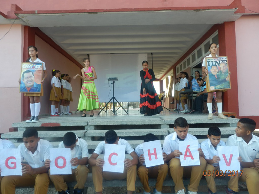 Actividad de la Jornada Por aquí pasó Chávez en la Escuela Secundaria Básica Manuel Fajardo // Foto Lilian Salvat