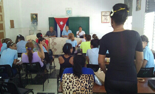 Realizan consejo municipal de la Federación Estudiantil de la Enseñanza Media (FEEM) // Foto Eliexer Peláez