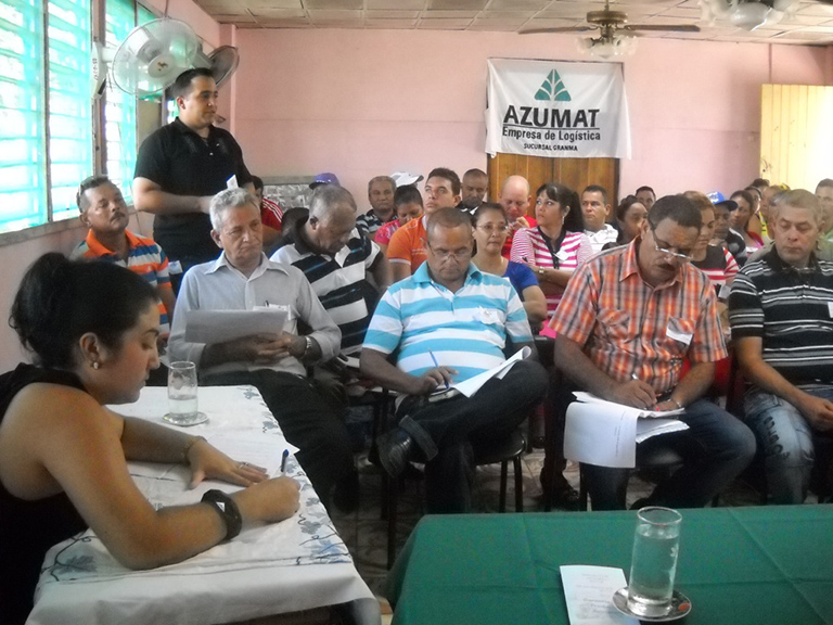 Se realizó un profundo y amplio análisis de las fortalezas y debilidades presentadas durante el año anterior por la Empresa logística azucarera (AZUMAT) // Foto Lilian Salvat