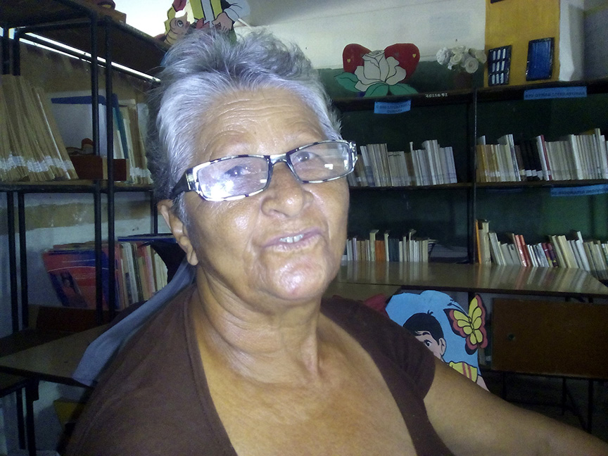 Sonia Casanova Hernádez, representante de la Federación de Mujeres Cubanas (FMC) en el grupo coordinador en el consejo popular // Foto Eliexer Peláez