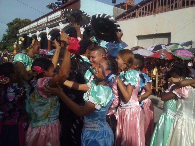 Comparsa del Reparto Caymari Gran premio del Carnaval Manzanillo 2017 // Foto Eliexer Peláez