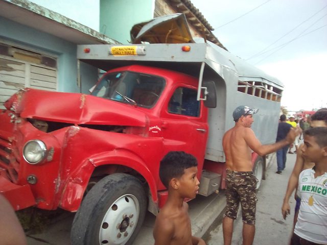 Accidente en Manzanillo // Foto Eliexer Peláez