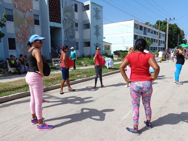 Ejercicios sencillos para embarazadas // Foto Marlene Herrera