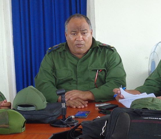 Federico Hernández Hernández, presidente del Consejo de Defensa Provincial precisó las prioridades en Consejo de Defensa de Manzanillo // Foto Marlene Herrera