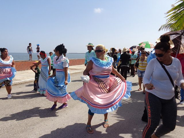 El Paseo de la Trova se sumó al verano deportivo // Foto Marlene Herrera 