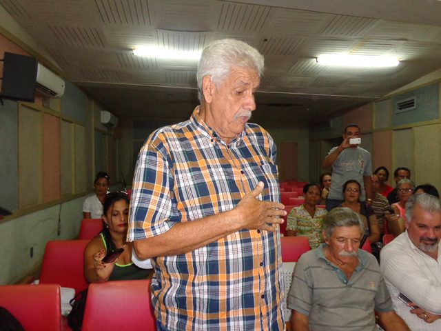 Pedro Vera Portales, recibió el reconocimiento de su colegas de la prensa // Foto Marlene Herrera