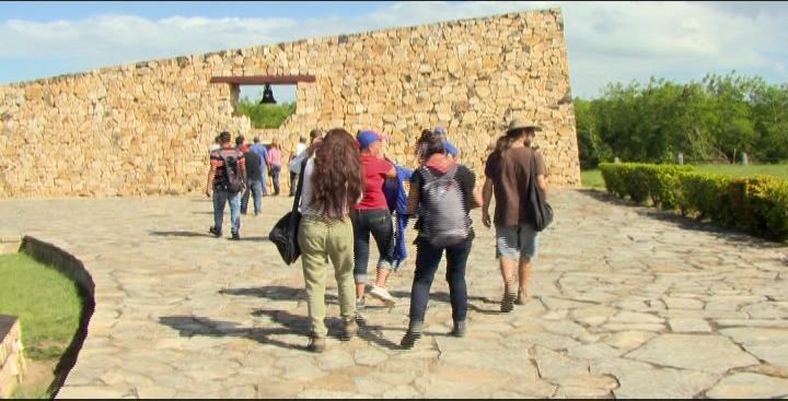 Participantes en Evento Internacional de Agroecología, Agricultura Sostenible y Cooperativismo visitan La Demajagua // Foto Golfovisión TV