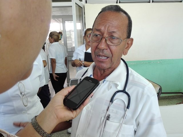 Hugo Torres, especialista en neonatología // Foto Marlene Herrera