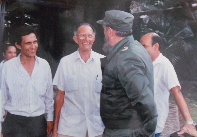 “Era un privilegio grande que podía tener cualquier persona de poder atender personalmente al Comandante en Jefe, lo que hice por más de veinte años” // Foto cortesía de Roberto Ramírez