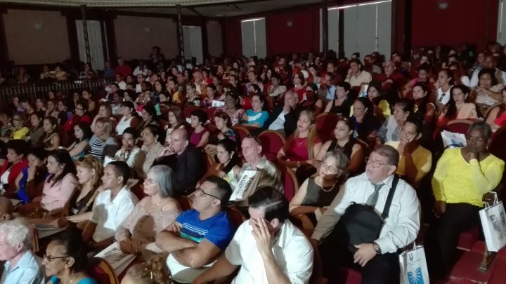 Facultad de Ciencias Médicas, más de tres décadas a disposición de la salud // Foto Marlene Herrera