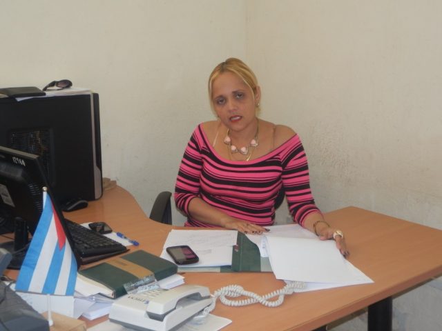 Maidel Castillo Fernández, subdirectora de la Oficina Nacional de Administración Tributaria (ONAT) // Foto Lilian Salvat