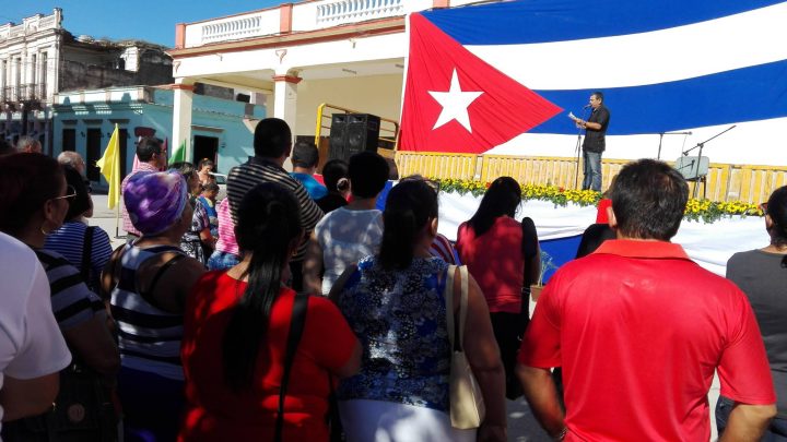 Fidel sigue presente en Manzanillo // Foto Eliexer Peláez