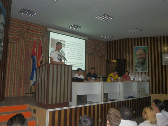 Alejandro Hidalgo Yero, organizador del secretariado nacional de la FEU // Foto Lilian Salvat