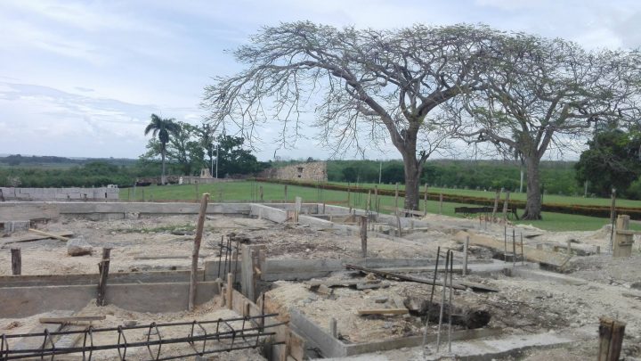 Se trabaja en varios objetos de obra en La Demajagua // Foto Carlos Gallardo (tomadas de Facebook)