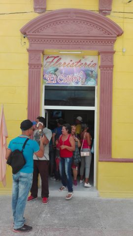 La Florestería Colibrí se ubica en el paseo de la calle Martí // Foto Marlene Herrera