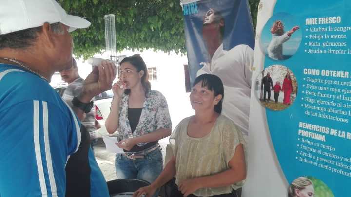 Feria de salud // Foto Marlene Herrera