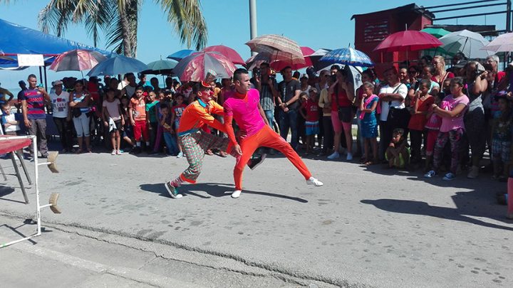 Divertida actuación del payaso Milo // Foto Marlene Herrera
