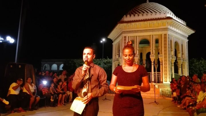 Excelentes en la conducción del espectáculo Lazarito y Yaima // Foto Marlene Herrera