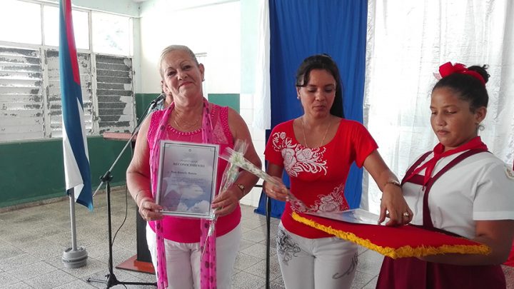Rosa González Romero, 45 años ininterrumpidos en el menester de enseñar // Foto Marlene Herrera