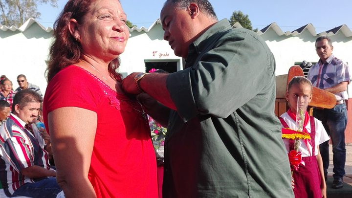 Orquídea Rodríguez Mariño, maestra de la escuela primaria Manuel Fajardo Rivero // Foto Marlene Herrera