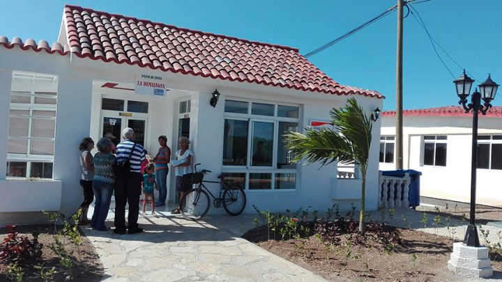 Entre las remodelaciones se encuentra a la entrada del Parque Nacional, la cafetería y un punto de venta de la Cadena de Tiendas Caribe // Foto Marlene Herrera