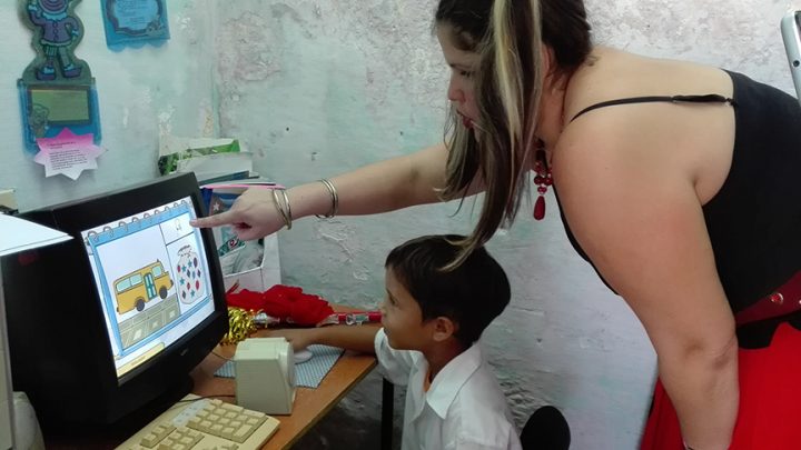 Lenia Periche Rodríguez, del círculo Bartolo Sotto Alba mereció el Primer Premio // Foto Marlene Herrera