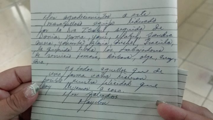 Carta de agradecimiento a trabajadores de la Sala de Oncohematología del hospital pediátrico de Manzanillo // Foto Marlene Herrera