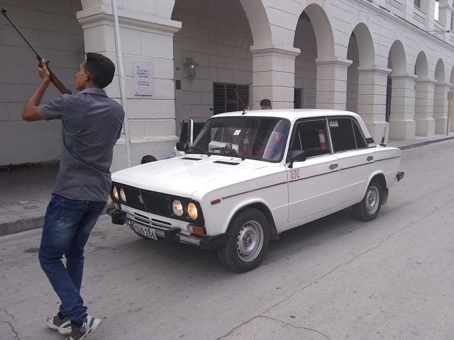 Recuerdan el asalto al Palacio Presidencial // Foto Lilian Salvat