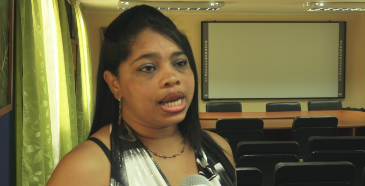 Liurba Calzada Linares, funcionaria del departamento de capacitación de la dirección nacional de la Central de Trabajadores de Cuba (CTC) // Foto Eliexer Peláez