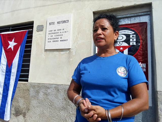 Magalys Rodríguez, cuadro del secretariado municipal de los CDR en Manzanillo // Foto Eliexer Peláez