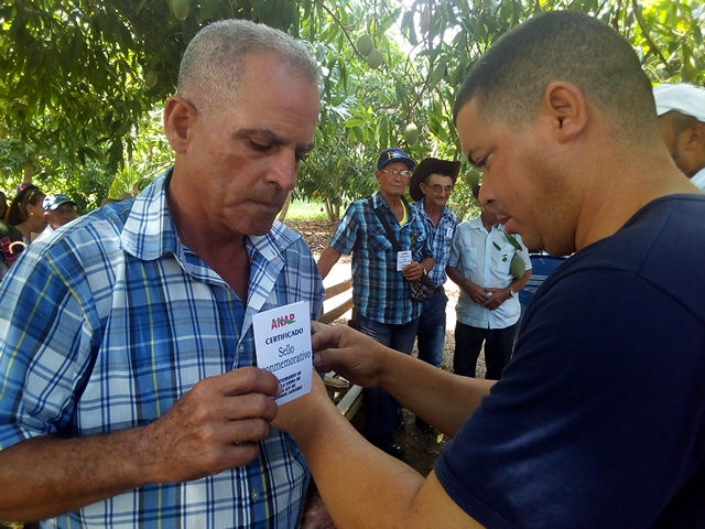 Reafael recibe Sello Aniversario 60 de la Firma Ley Reforma Agraria // Foto Eliexer Peláez