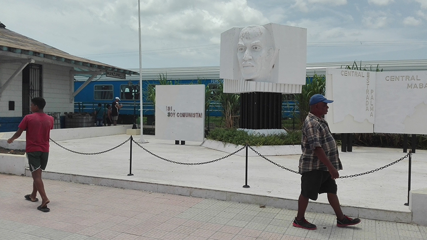 lLa terminal ferroviaria, sitio histórico de Cuba, está en reparación en estos momentos // Foto Marlene Herrera