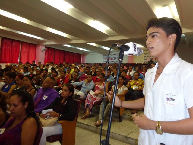 Se habló también del uso responsable de las nuevas tecnologías de la informática y las comunicaciones // Foto Eliexer Pelaez Pacheco