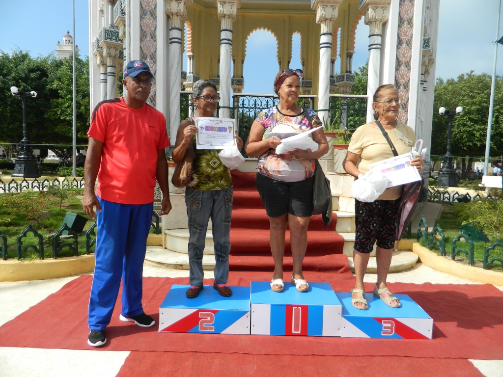 Ganadores adulto mayor femenino // Foto Alexis Sánchez