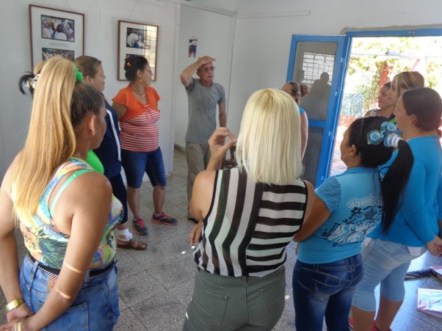 Sobre el movimiento escénico se aprende en el taller // Foto Eliexer Pelaez Pacheco