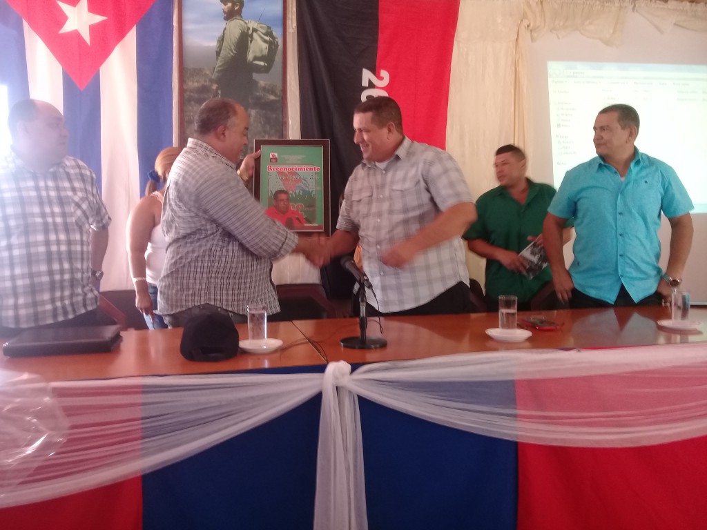 Calixto Santiesteban Ávila, a propuesta del buró provincial, al quedar liberado de sus responsabilidades en esta costera localidad, asumirá en los próximos días el cargo de primer secretario del PCC en Bayamo // Foto Rafael González