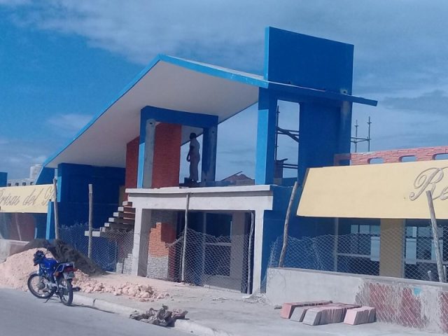 Se remodela el centro recreativo que se llamará ahora Restaurante Brisas del mar // Foto Lilian Salvat Romero