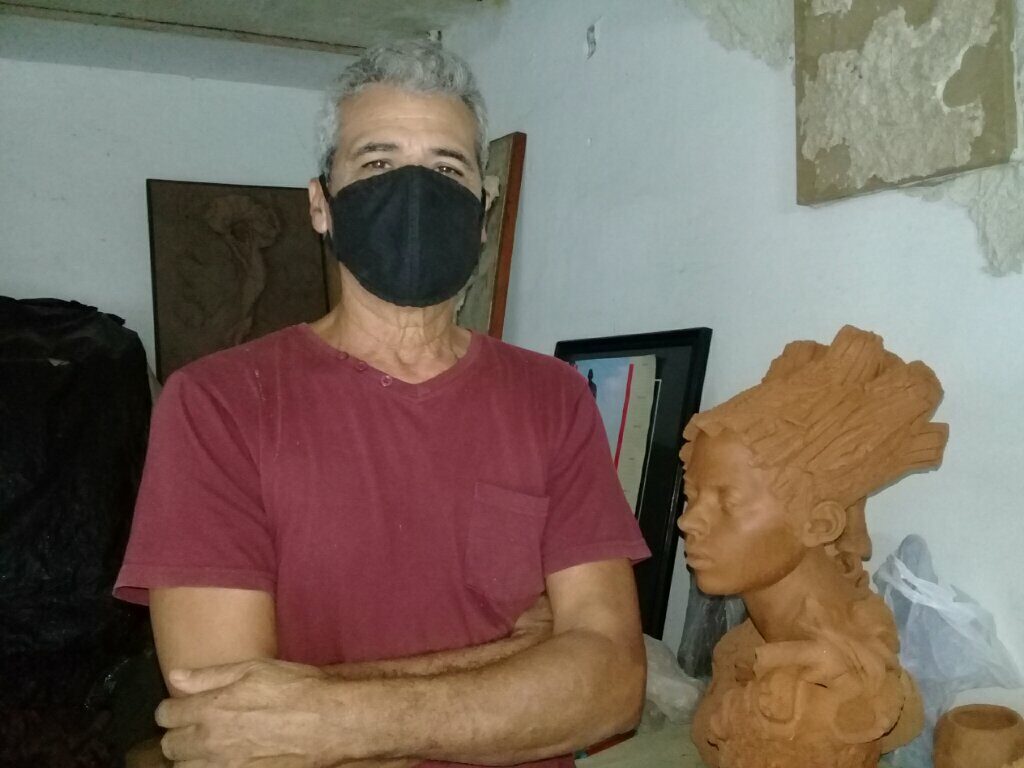 El escultor Wilfredo Milanés asegura que los artistas han dado sobradas razones durante la historia de la Revolución de su posición con respecto a ella