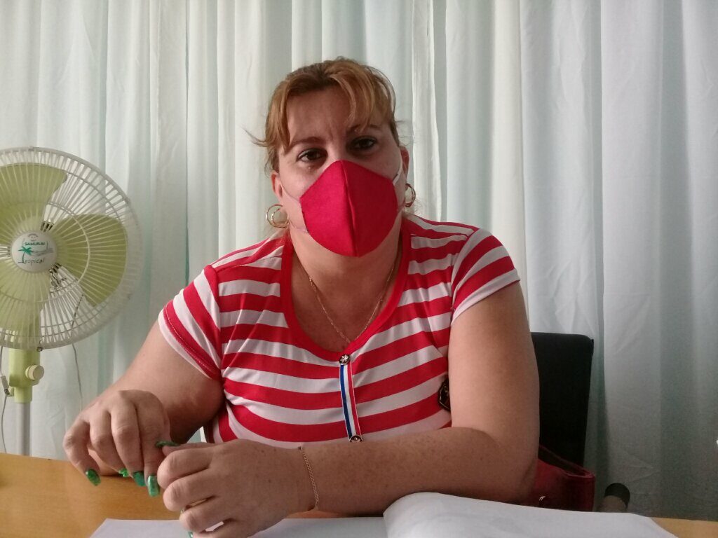 Damaris Riera Martín, directora de Trabajo y seguridad social en Manzanillo// Foto Denia Fleitas