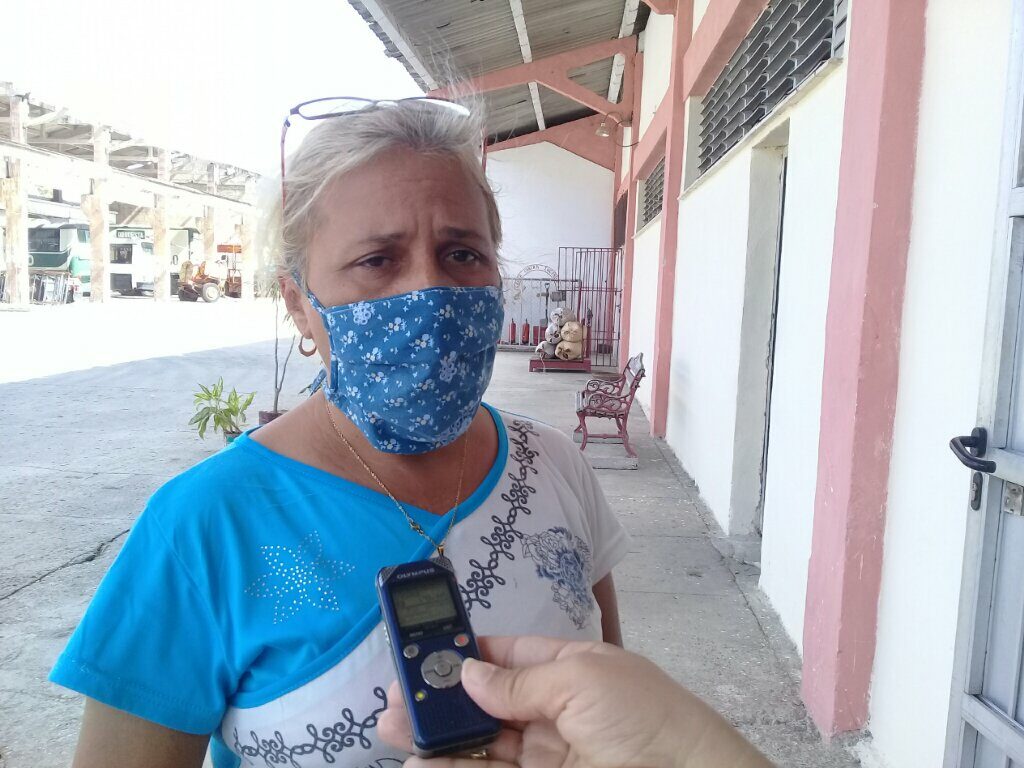 Nodarkis García Céspedes, jefa de producción, es una de las 116 féminas que componen este colectivo// Foto Denia Fleitas Rosales