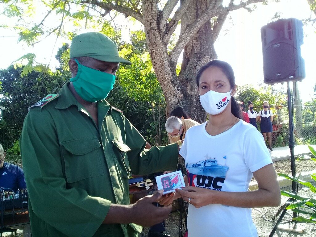 En los 10 jóvenes que ingresaron al PCC está representada la continuidad // Foto Denia Fleitas Rosales