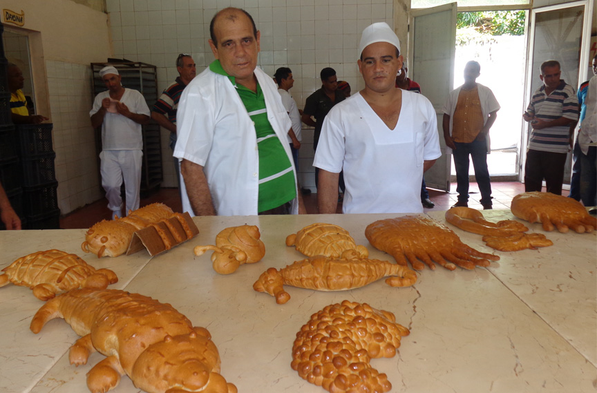 Taller de Buenas Prácticas para la calidad e inocuidad de los alimentos en Panadería Manzanillo 3 // Foto Marlene Herrera